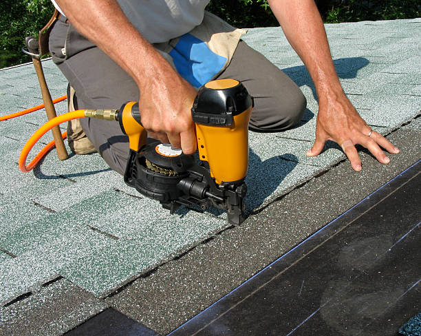 Best Roof Gutter Cleaning  in Cumberland, WI